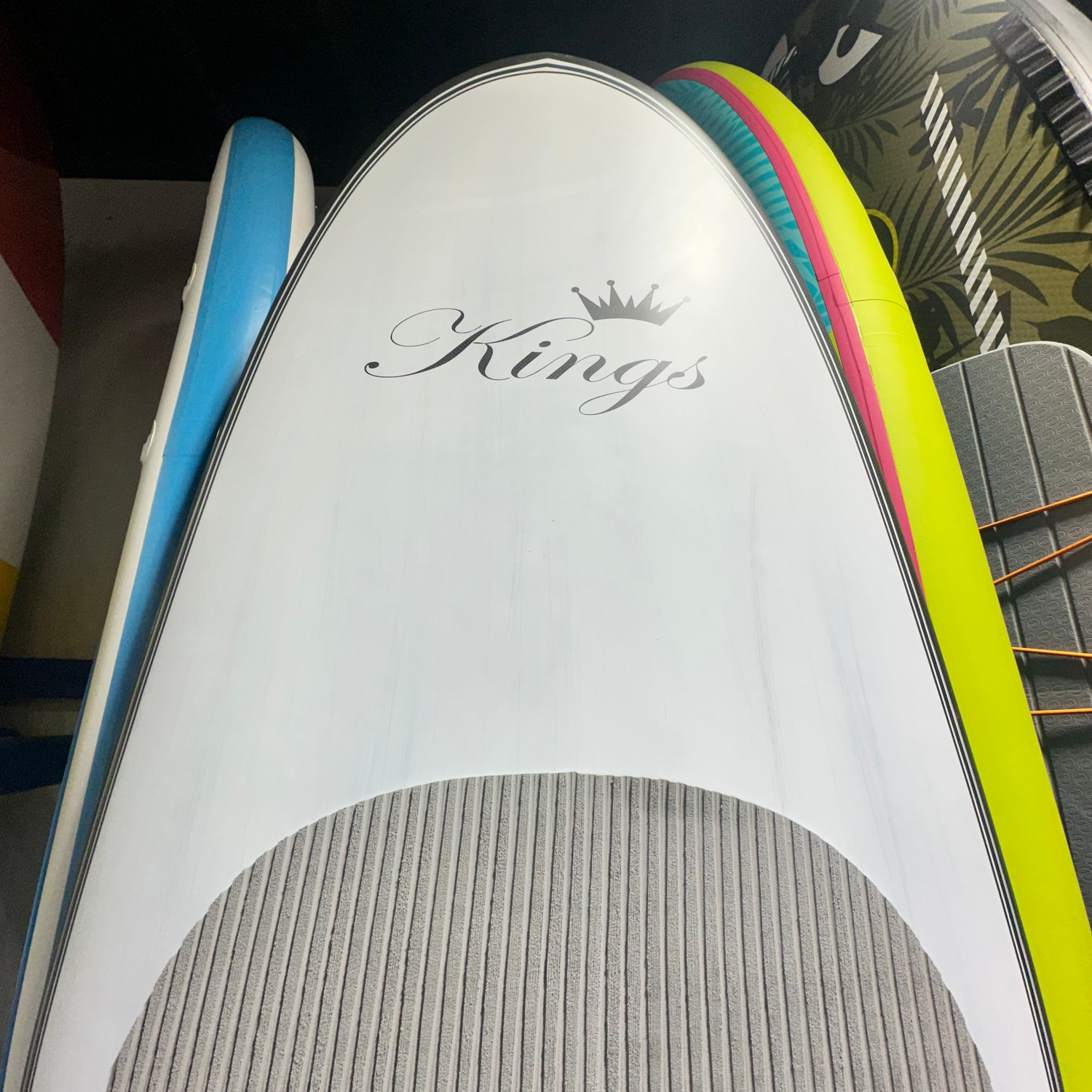 USED KINGS PERFORMANCE LONGBOARD 9' X 29"