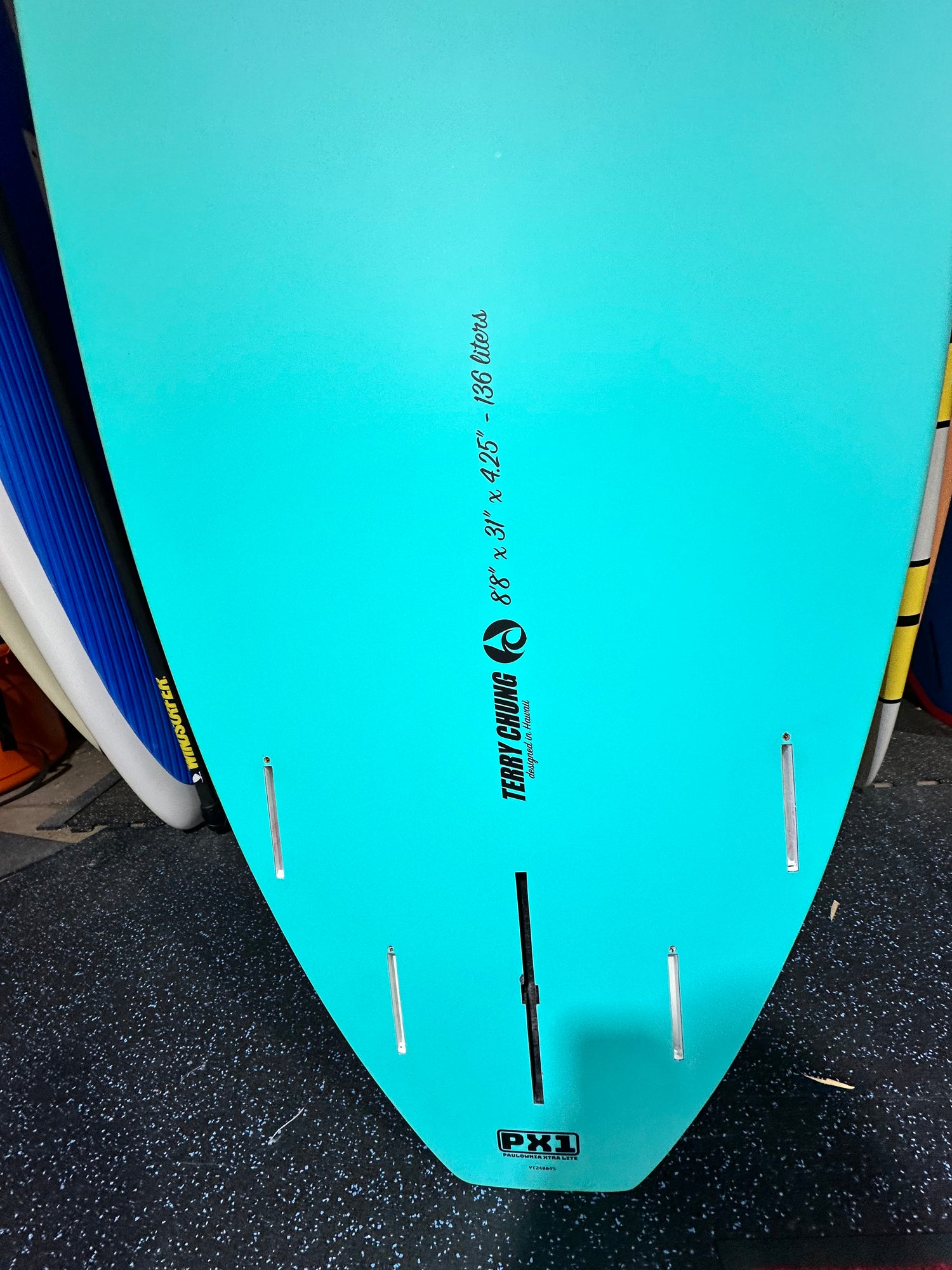 USED - PADDLE SURF HAWAII WIDE ALL AROUNDER - PX1 8'8" X 31" 136L