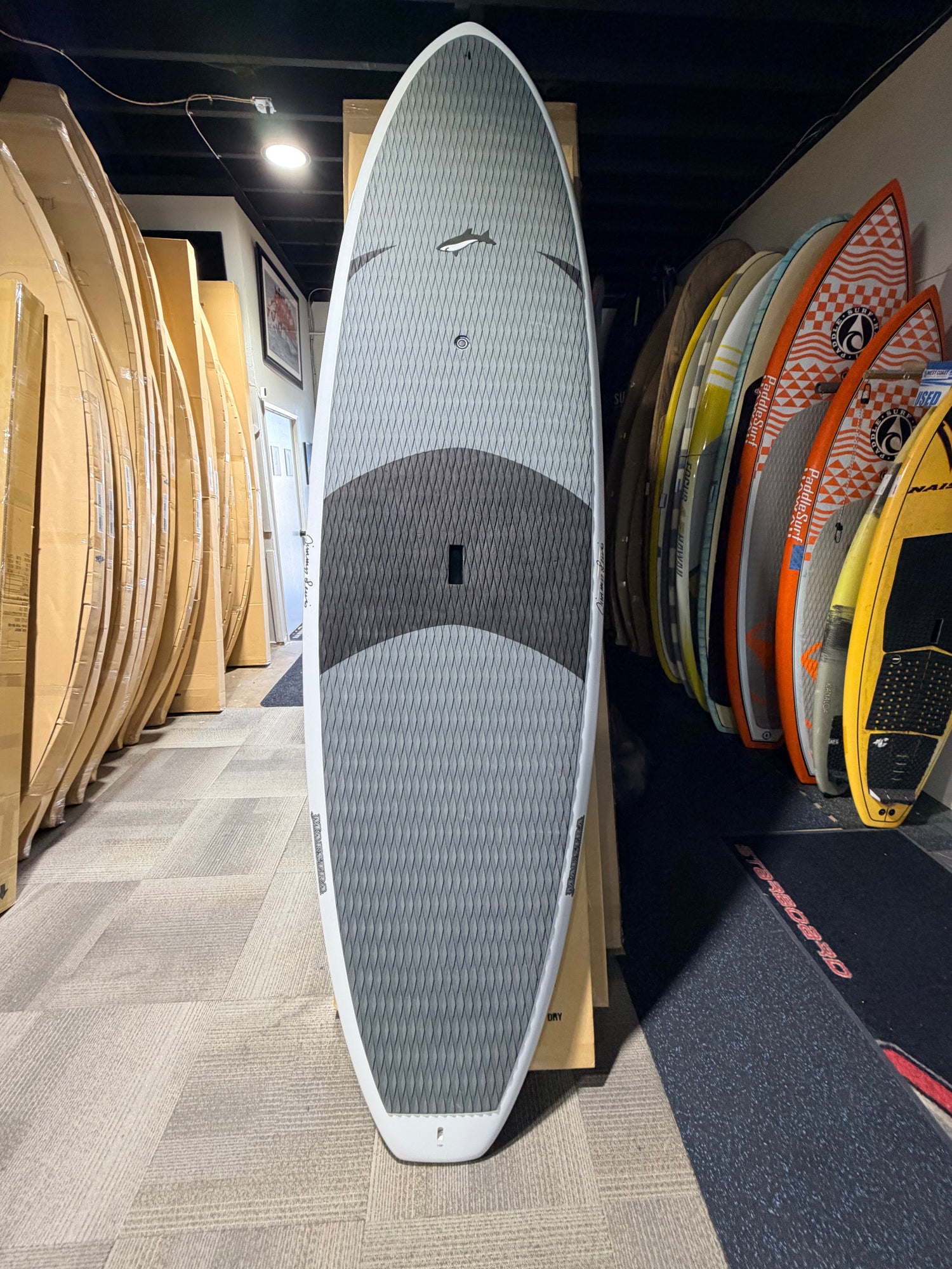 Used - Jimmy Lewis Maestro 9’9″x33″x4.4″ 180L – 20.5 lbs