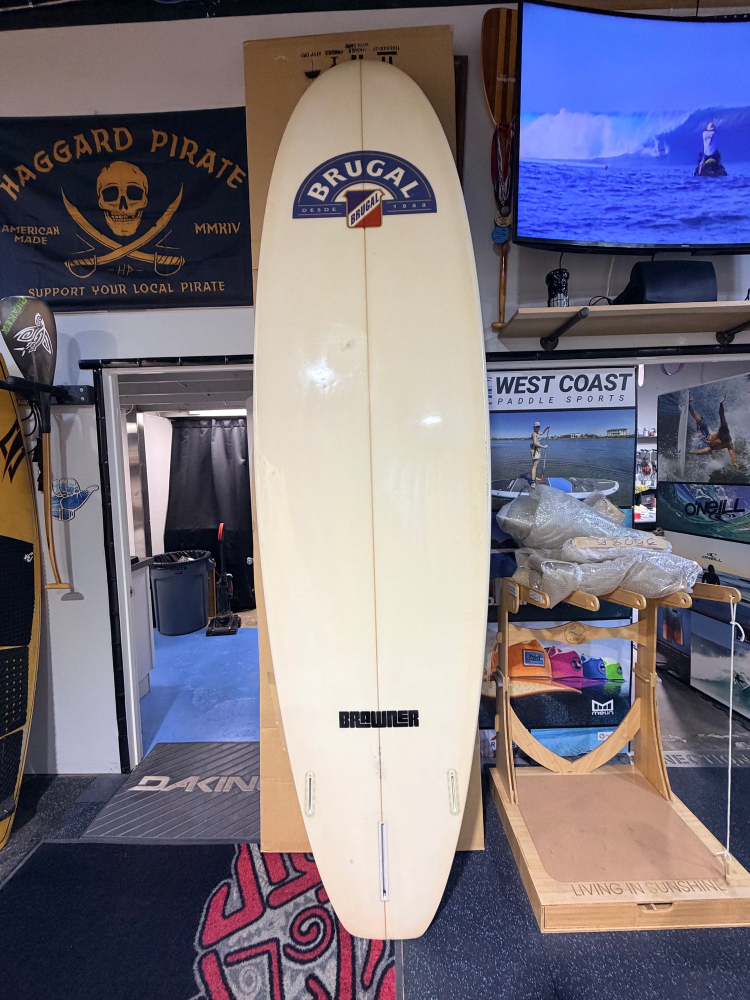 USED - Brawner 10'6" x 31" 1`58.1L SUP