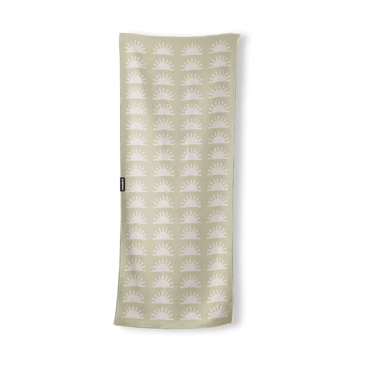 Nomadix Original Towel: Assorted Colors