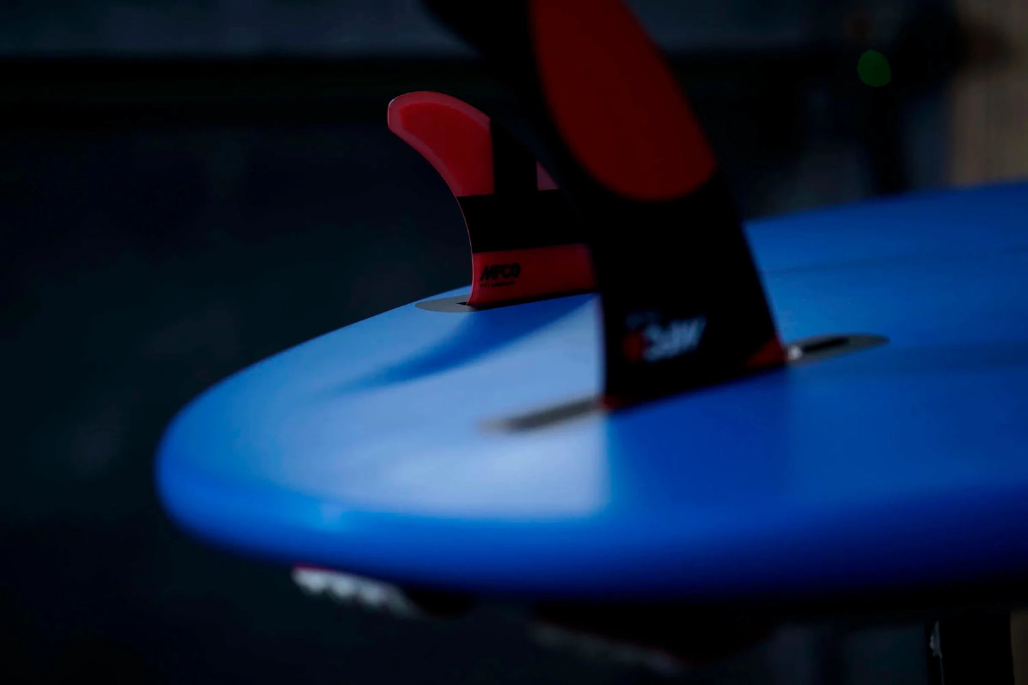 QUATRO GLIDE 9'2" X 32.5" 160L - West Coast Paddle Sports