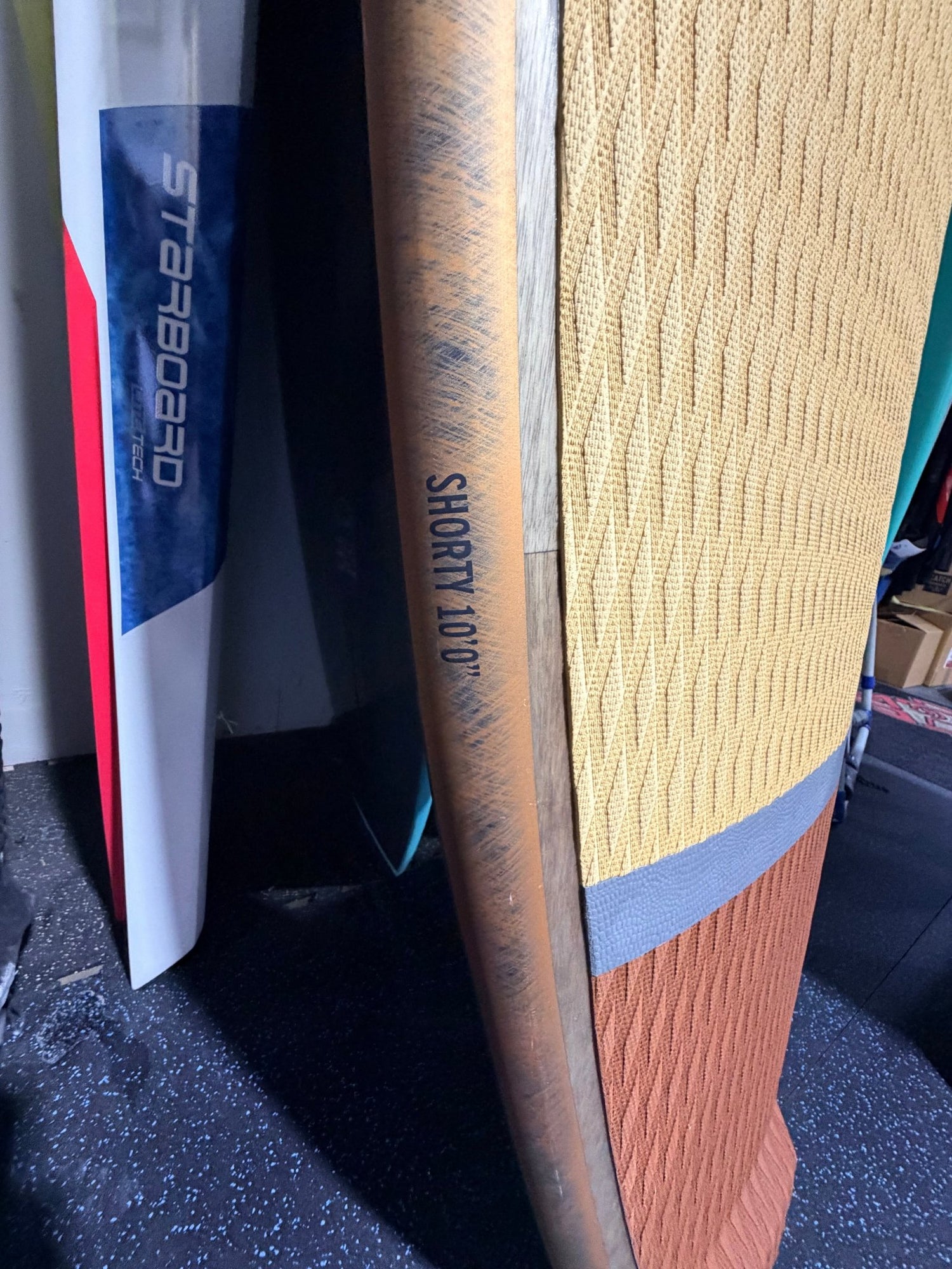 Used - 2026 SUNOVA Shorty 10' x 30" x 4 1/4" 140L TR3Tec - West Coast Paddle Sports